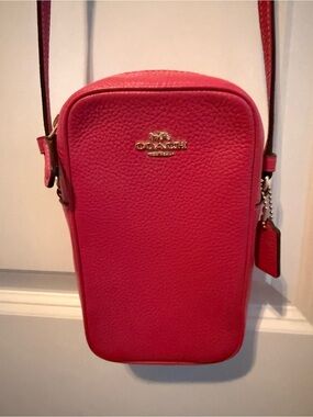 Coach Pebble Leather Crossbody Phone Bag in Fuchsia with Gold Hardware